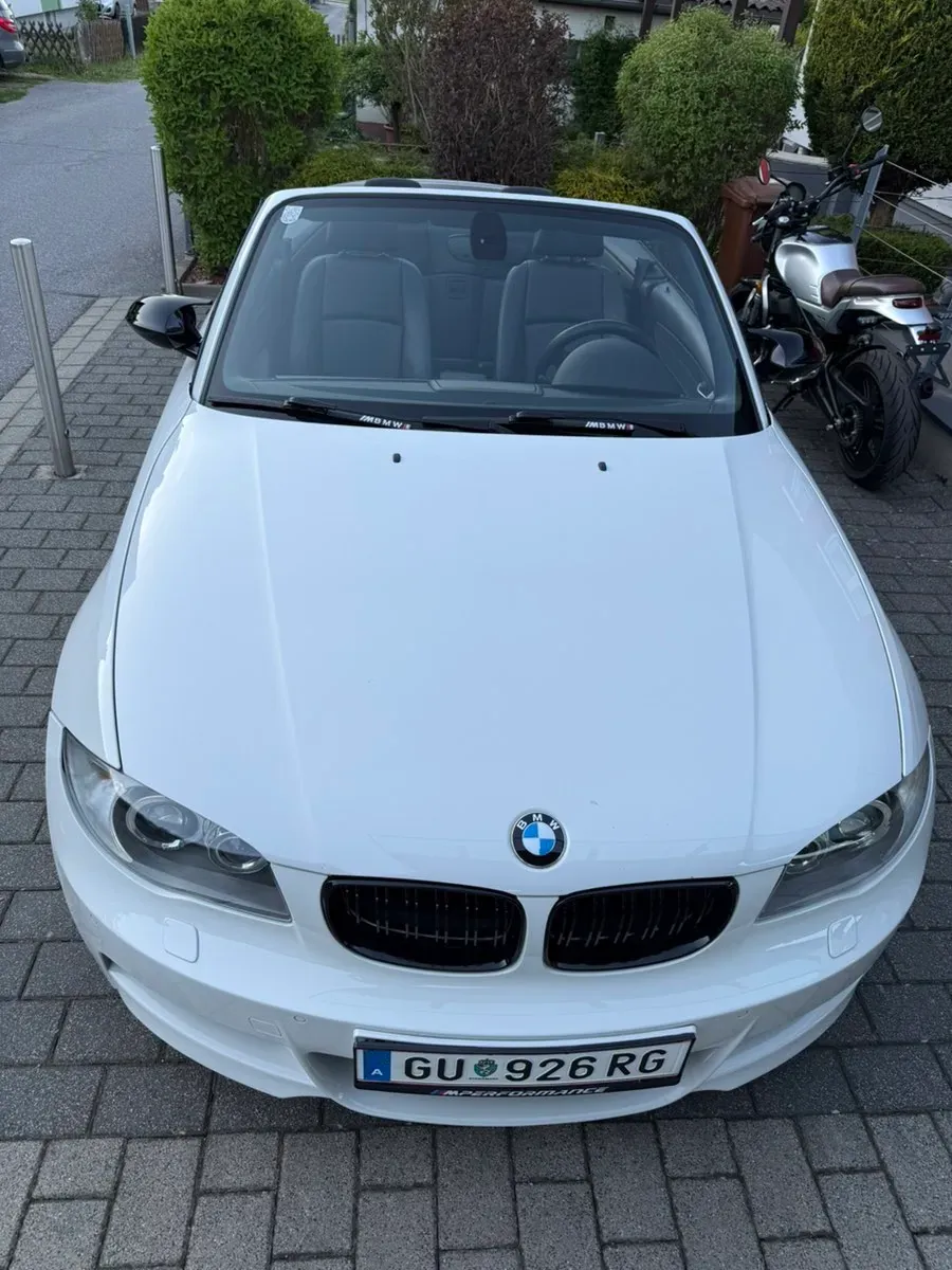 BMW 1 Series 2009 photo 3