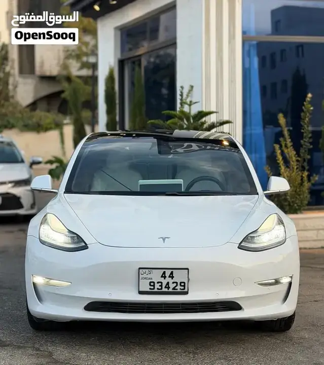Tesla Model 3 2020 photo 4
