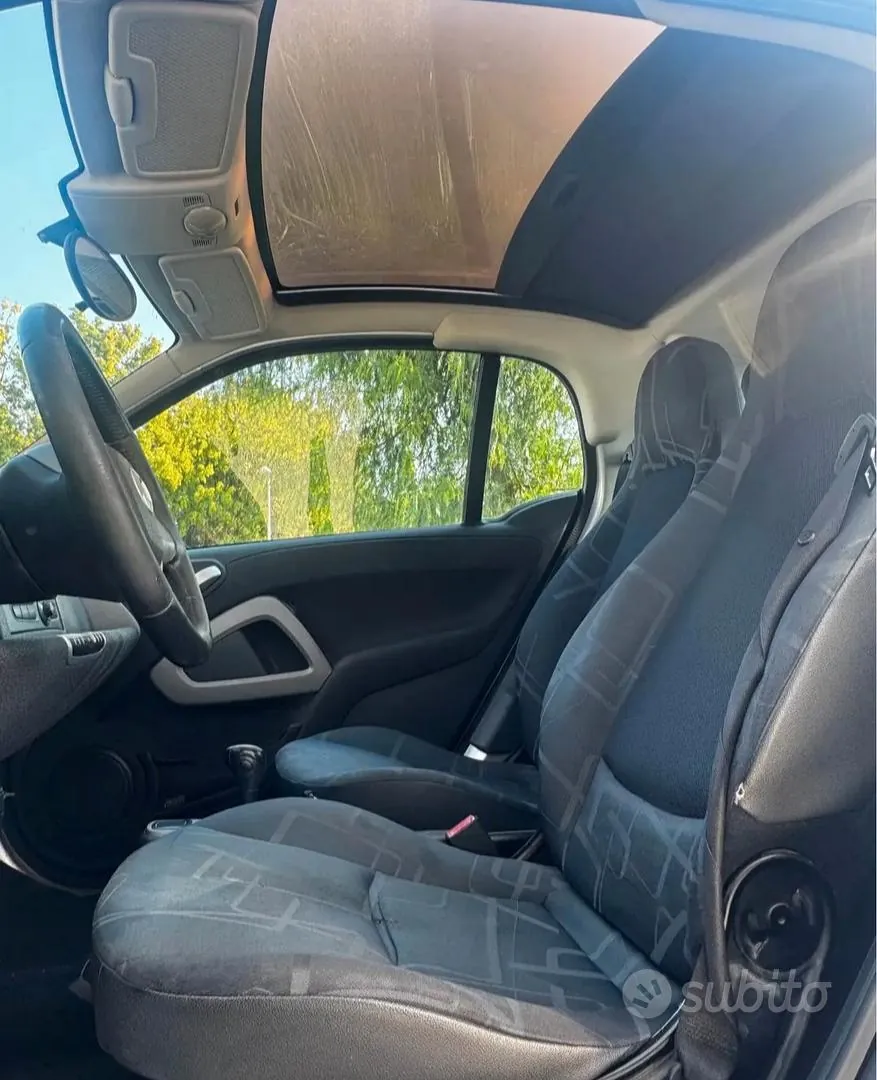 Smart Fortwo 2010 photo 4