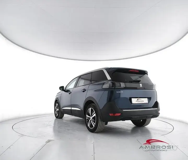 Peugeot 5008 2024 photo 4