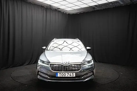 Skoda Superb 2021 photo 4