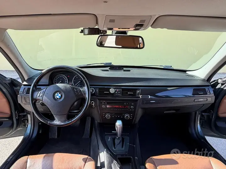 BMW 320D 2011 photo 3