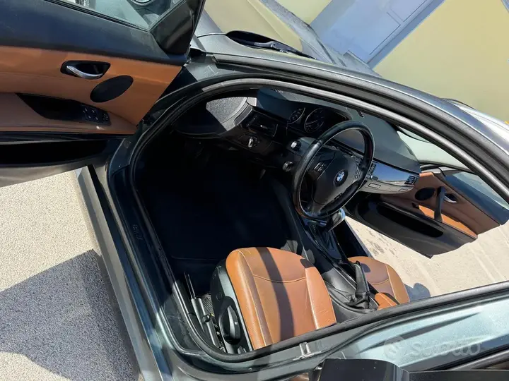 BMW 320D 2011 photo 4