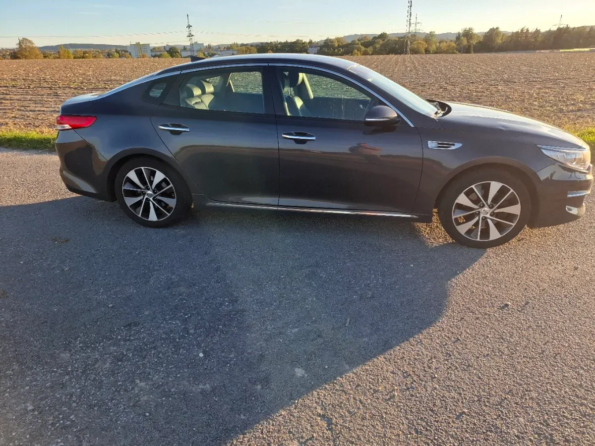 Kia Optima 2016 photo 2