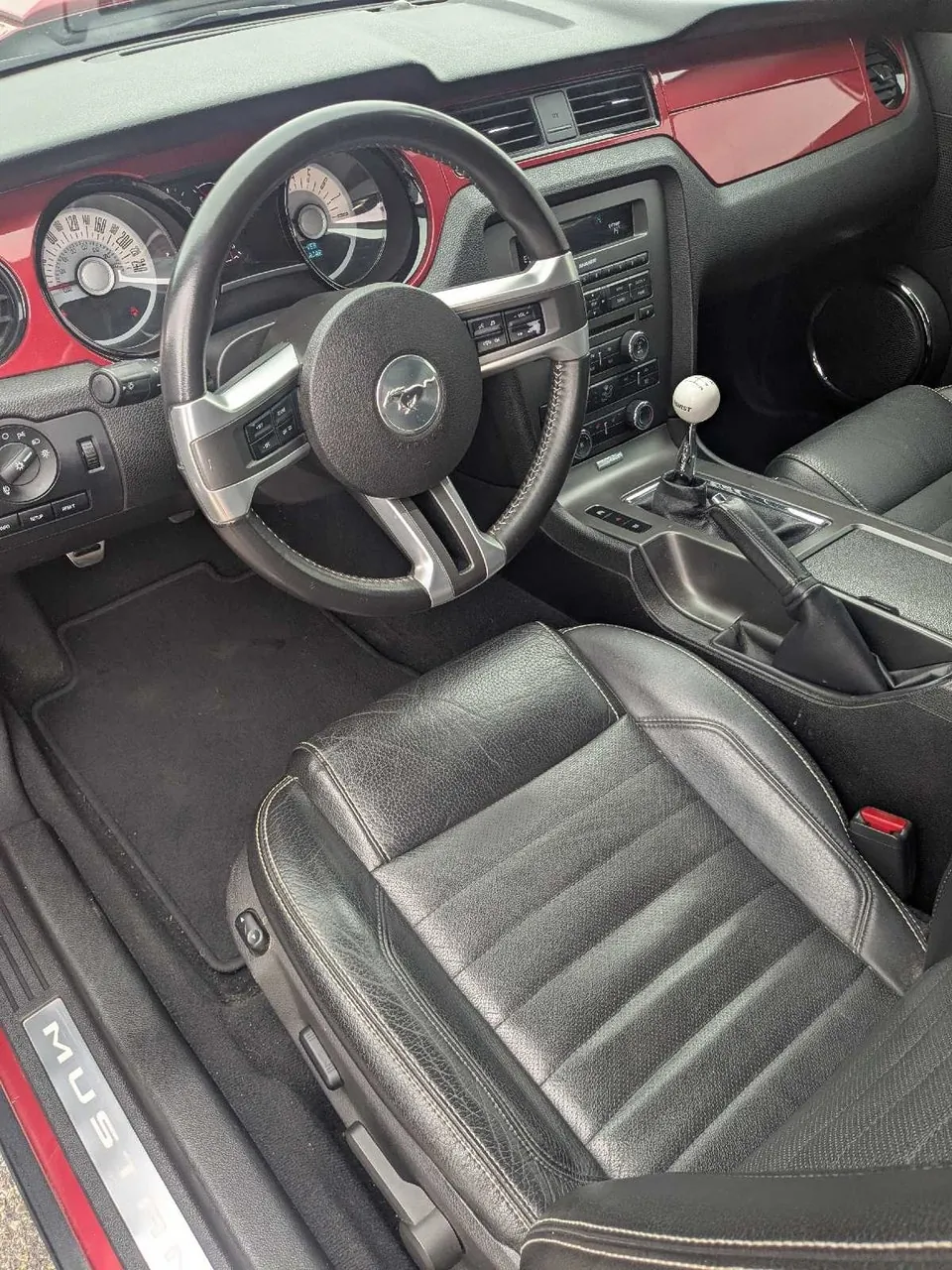 Ford Mustang 2010 photo 3