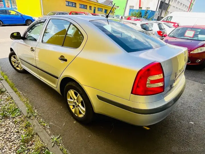 Skoda Octavia 2011 photo 4