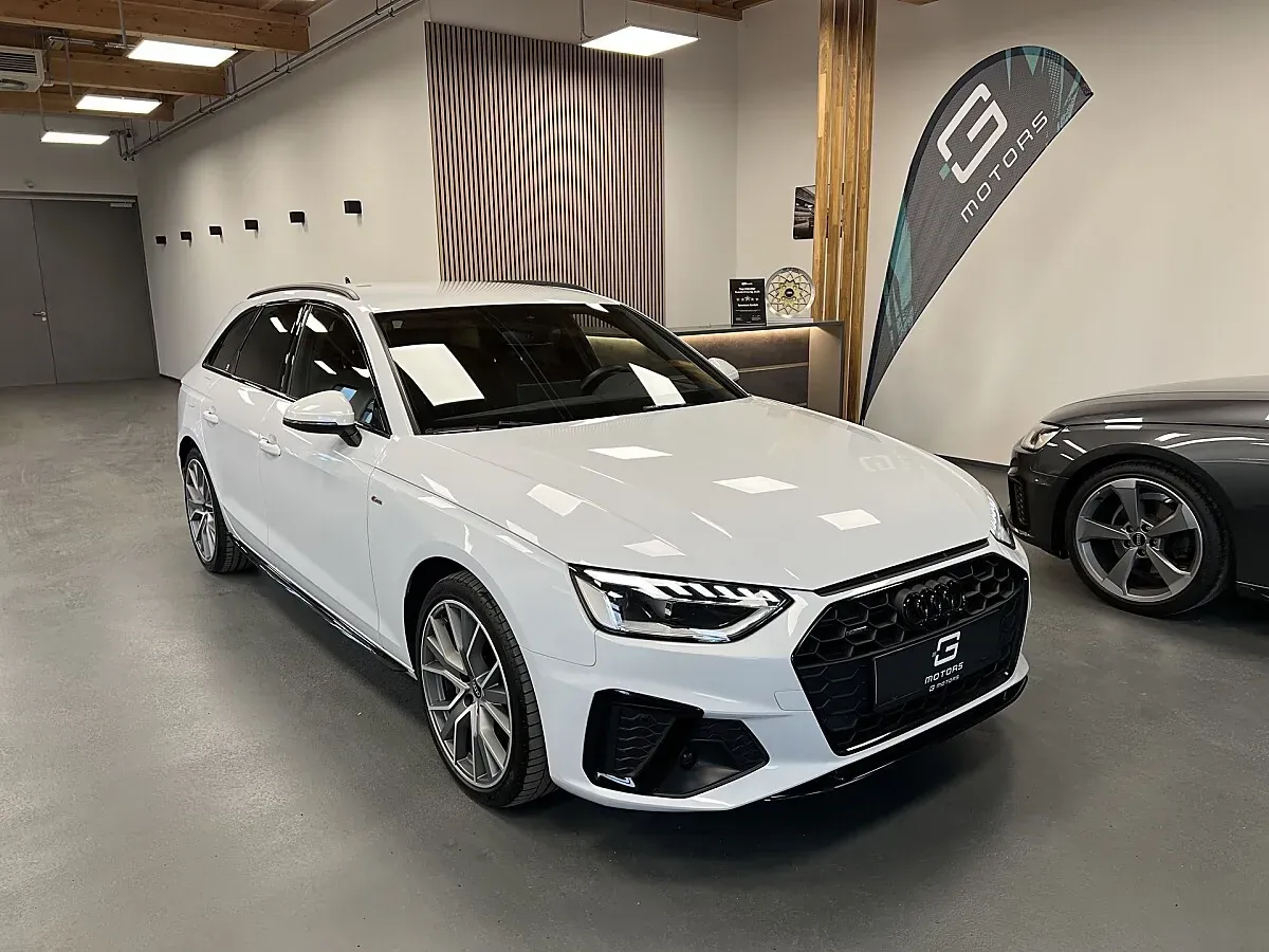 Audi A4 2022 photo 2