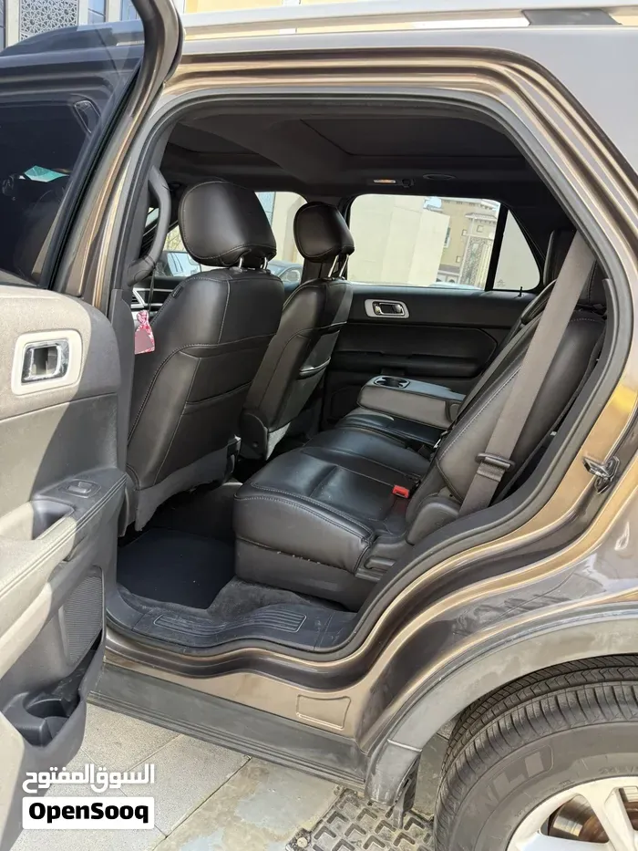 Ford Explorer 2015 photo 2
