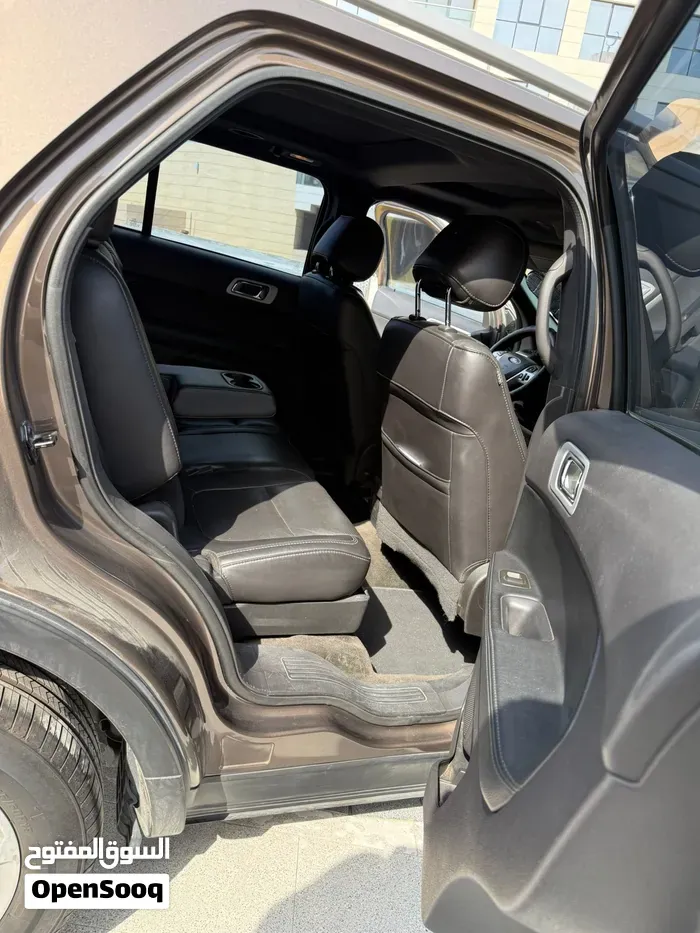 Ford Explorer 2015 photo 3