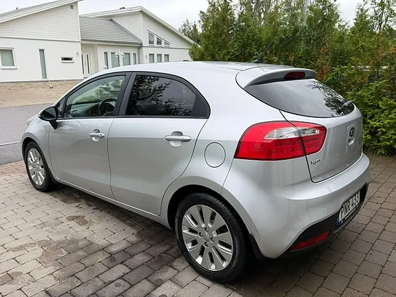 Kia Rio 2014 photo 4