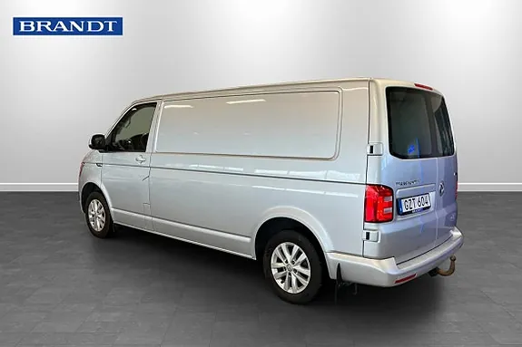 Volkswagen Transporter 2018 photo 2