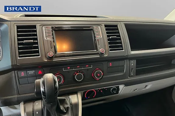 Volkswagen Transporter 2018 photo 5