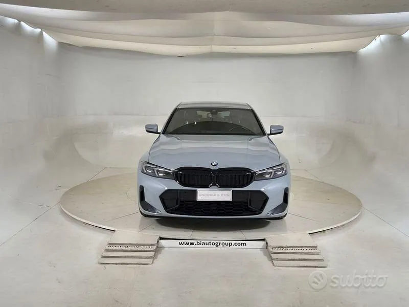 BMW 3 Series 2025 photo 3