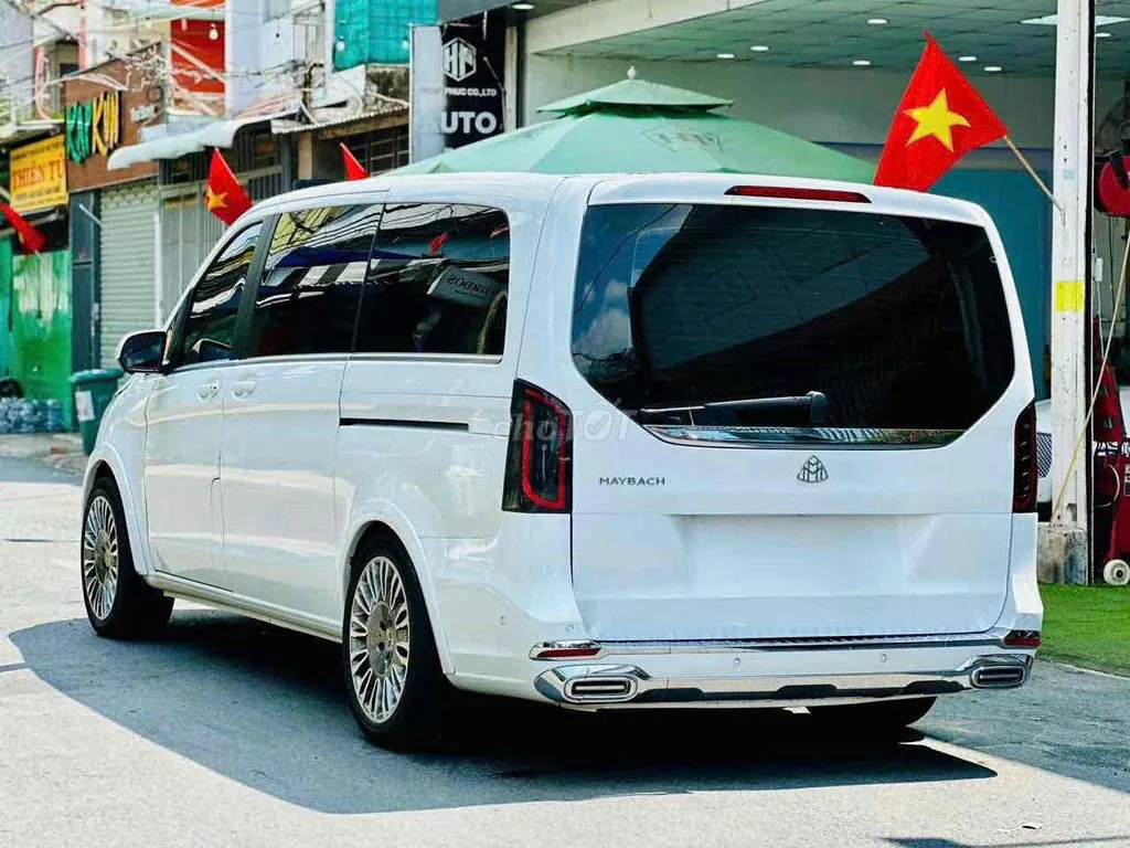 Mercedes-Benz V-Class 2020 photo 2