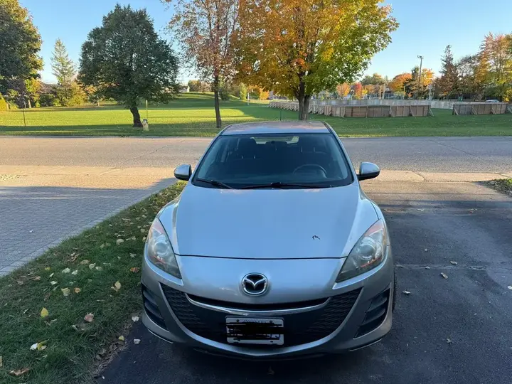 Mazda 3 2010 photo 2