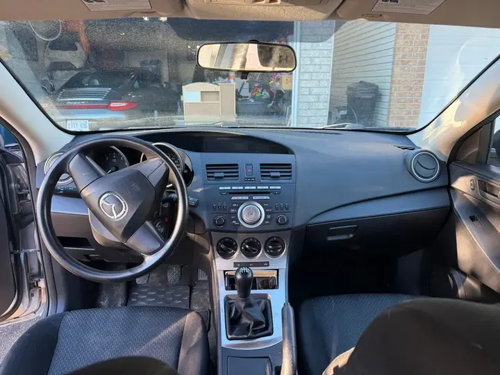 Mazda 3 2010 photo 5