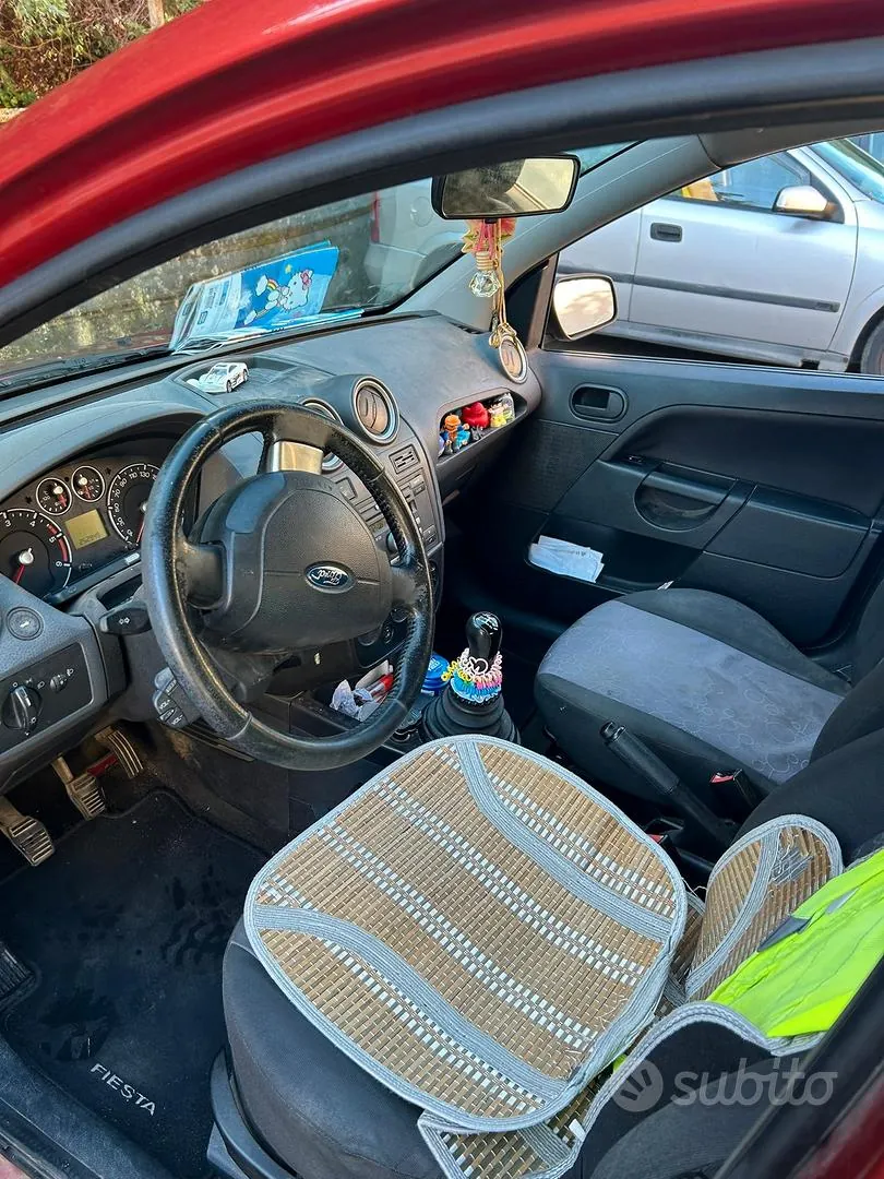 Ford Fiesta 2008 photo 4