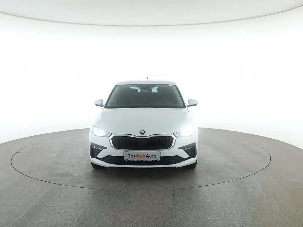 Skoda Scala 2025 photo 2