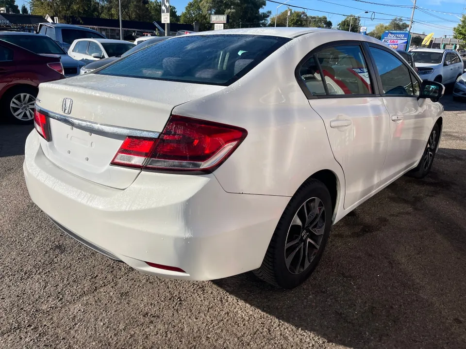 Honda Civic 2015 photo 4