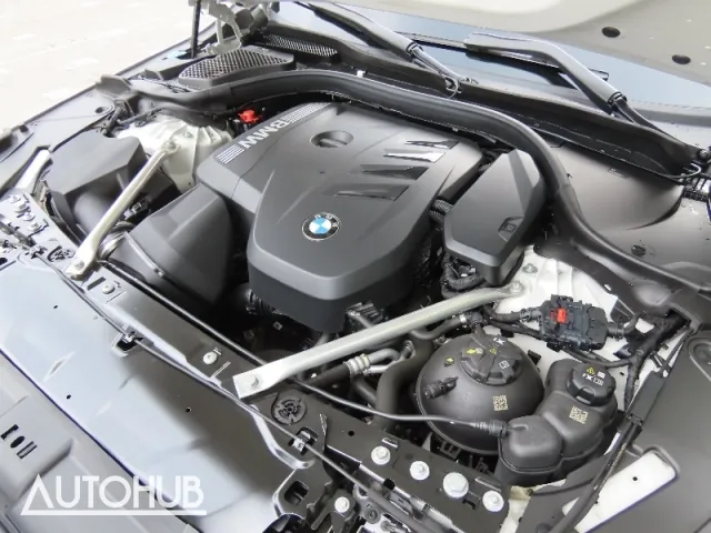 BMW 5 Series 2023 photo 5