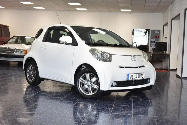 Toyota Iq