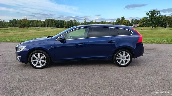 Volvo V60 2016 photo 2