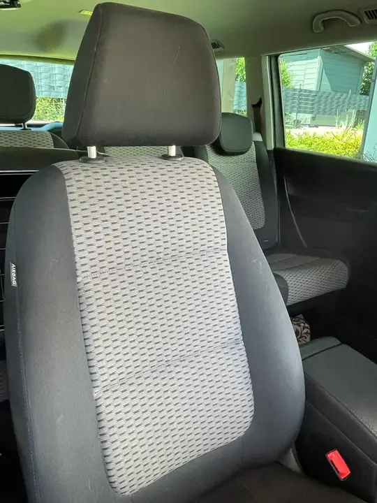 Volkswagen Sharan 2012 photo 3
