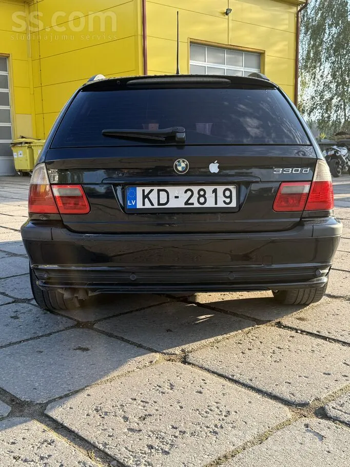 BMW 330 2004 photo 4