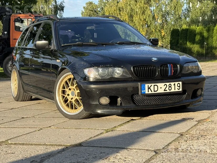 BMW 330
