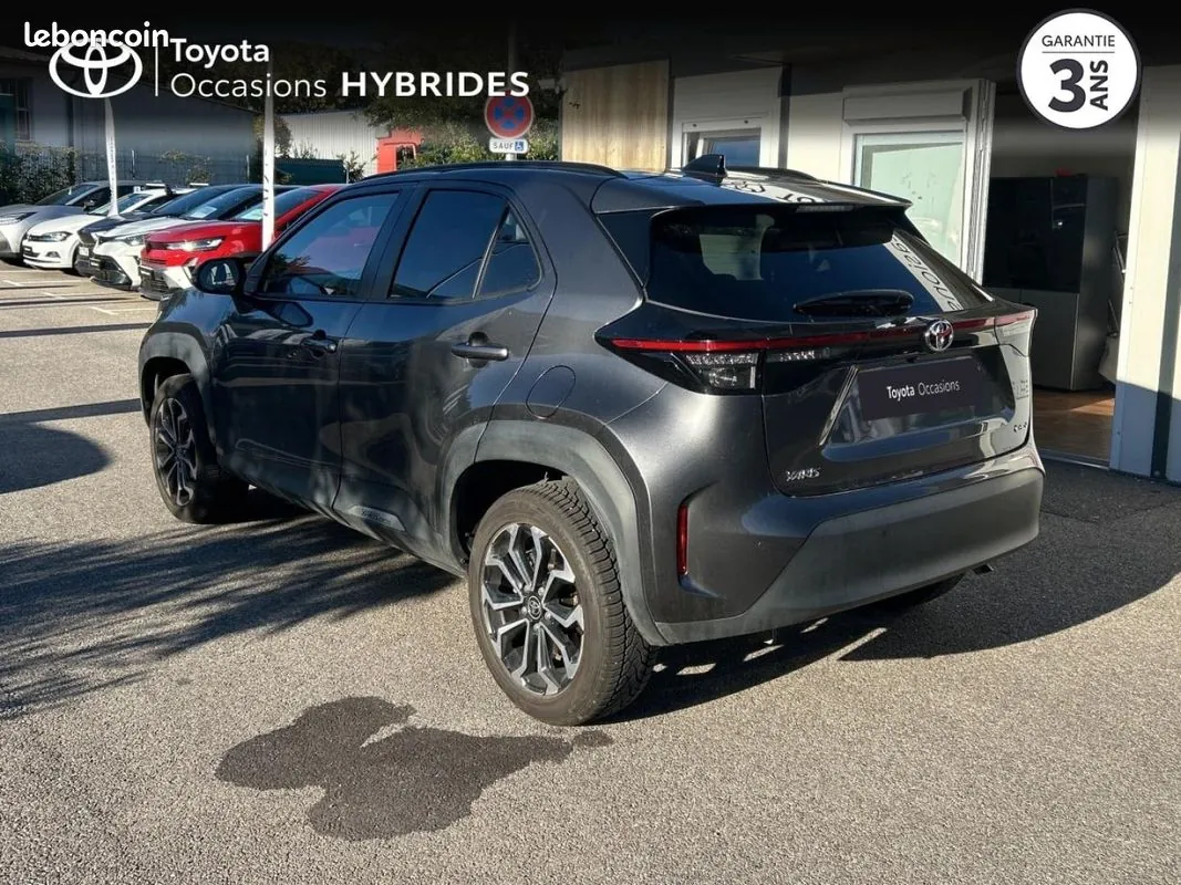 Toyota Yaris Cross 2025 photo 2
