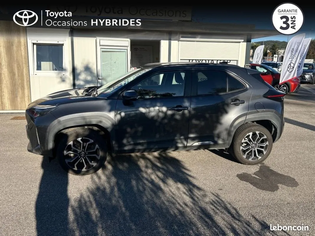 Toyota Yaris Cross 2025 photo 3
