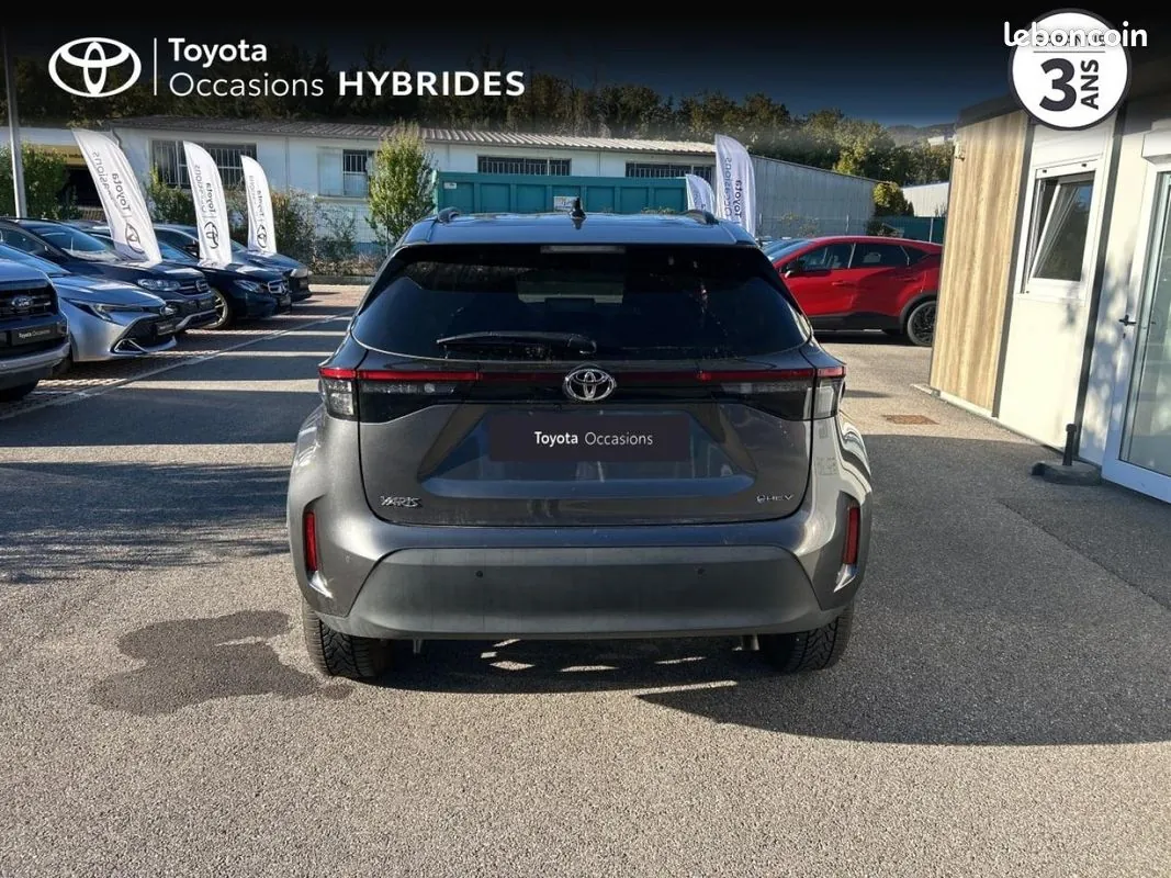 Toyota Yaris Cross 2025 photo 4