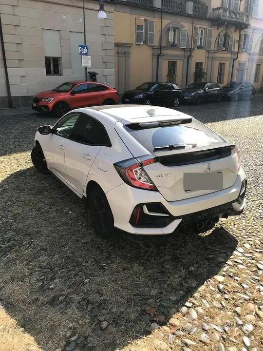 Honda Civic 2022 photo 3