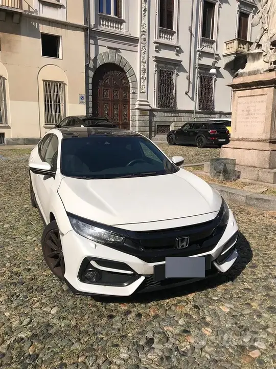Honda Civic 2022 photo 2