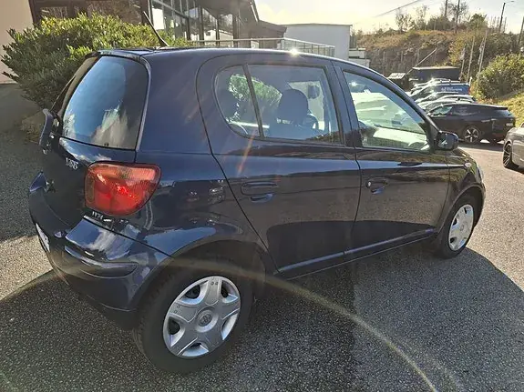 Toyota Yaris 2005 photo 5