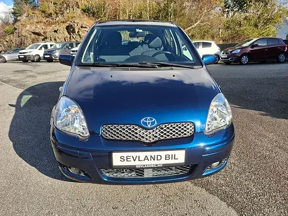 Toyota Yaris 2005 photo 2