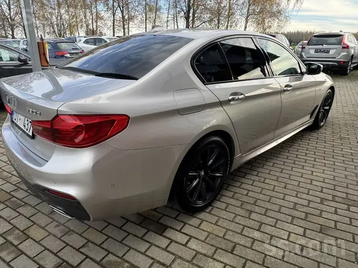 BMW 530 2017 photo 4