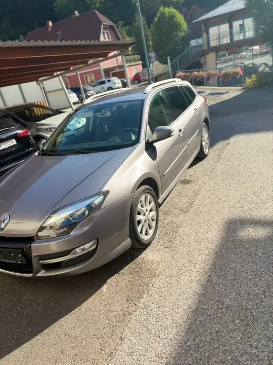 Renault Laguna 2014 photo 3
