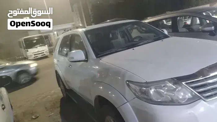 Toyota Fortuner 2013 photo 3