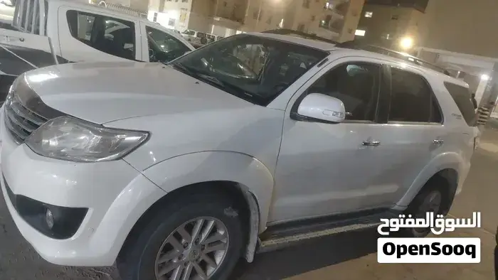 Toyota Fortuner 2013 photo 4