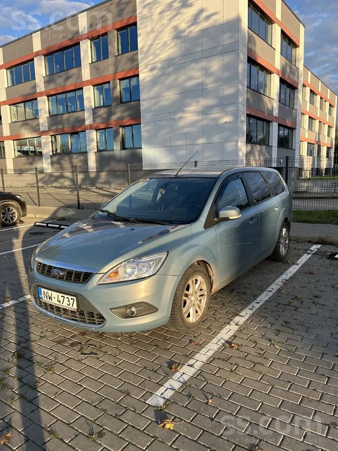 Ford Focus 2008 photo 2