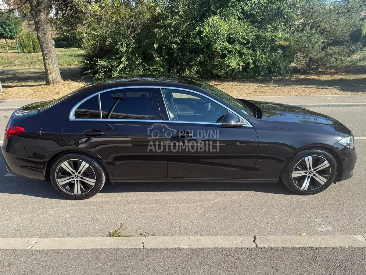 Mercedes-Benz C200 2024 photo 5