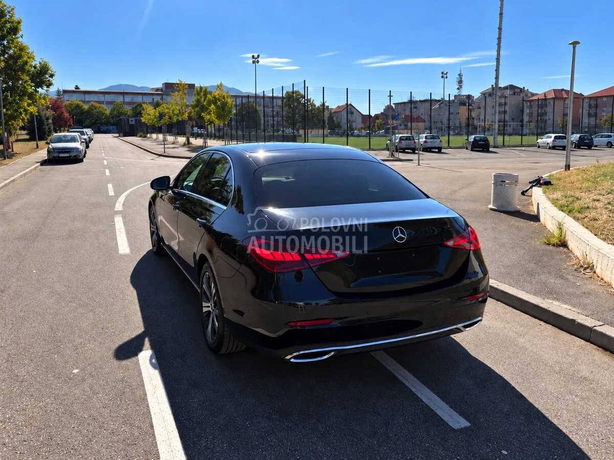 Mercedes-Benz C200 2024 photo 3