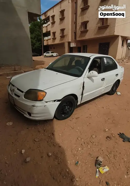 Hyundai Verna 2002 photo 2