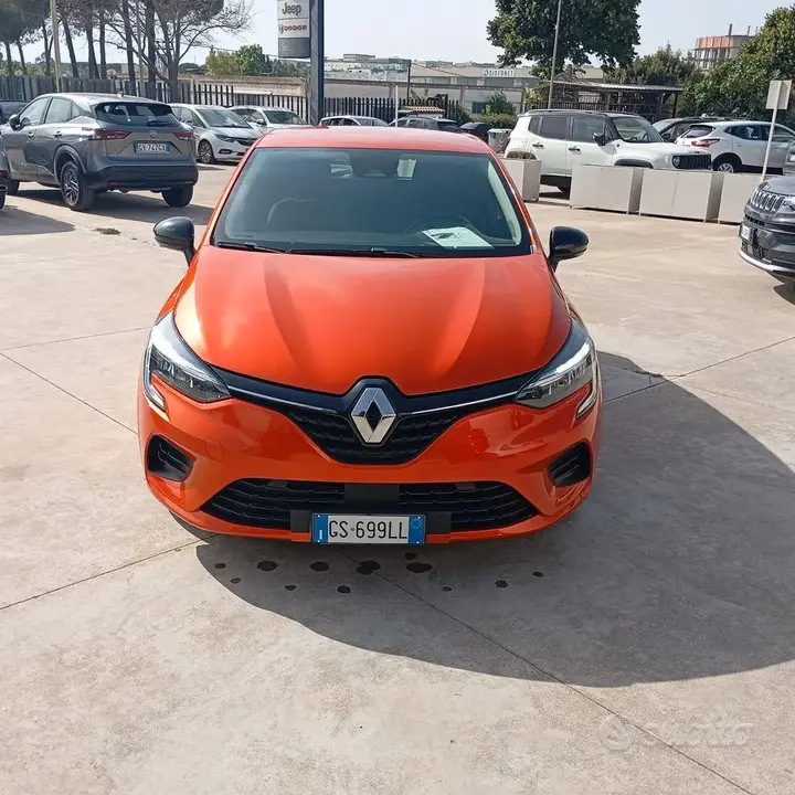 Renault Clio 2023 photo 3