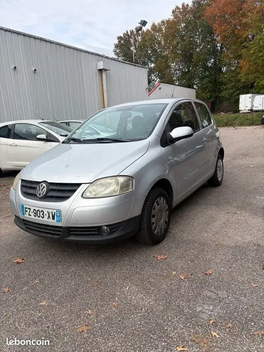 Volkswagen Fox 2008 photo 2