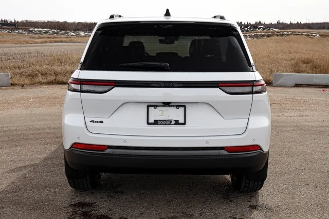 Jeep Grand Cherokee 2026 photo 3