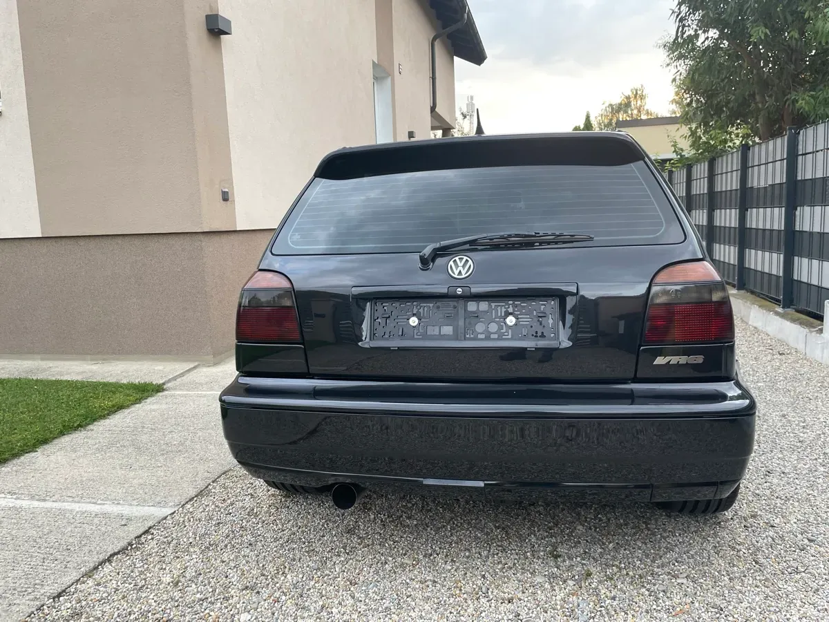 Volkswagen Golf 1996 photo 2