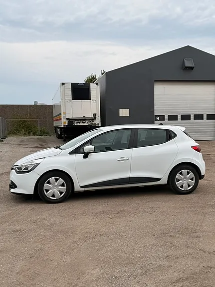 Renault Clio Iv 2013 photo 2