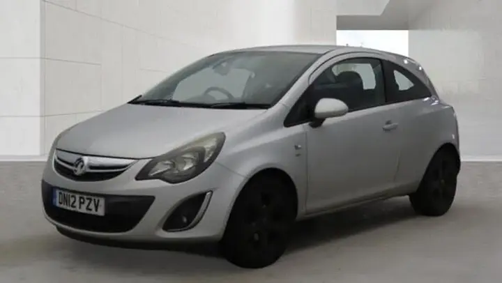 Vauxhall Corsa 2012 photo 2